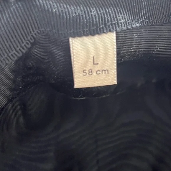 Authentic Gucci Tweed and Leather Bucket Hat